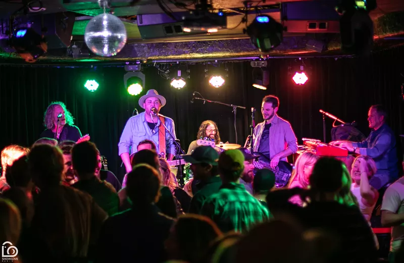 Image: From left: Scott Rednor, Kory Montgomery, Mark Levy, Kramer Kelling, Bill McKay perform at the Shakedown Bar.
