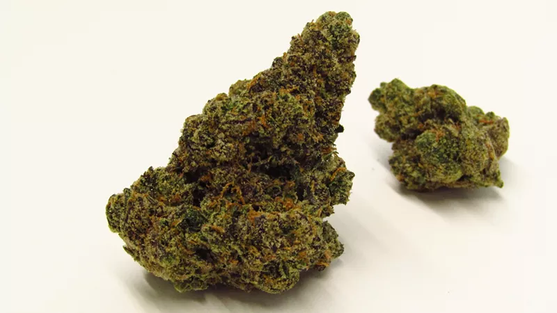 Image: I like to smoke, smoke, smoke Apples and Bananas.