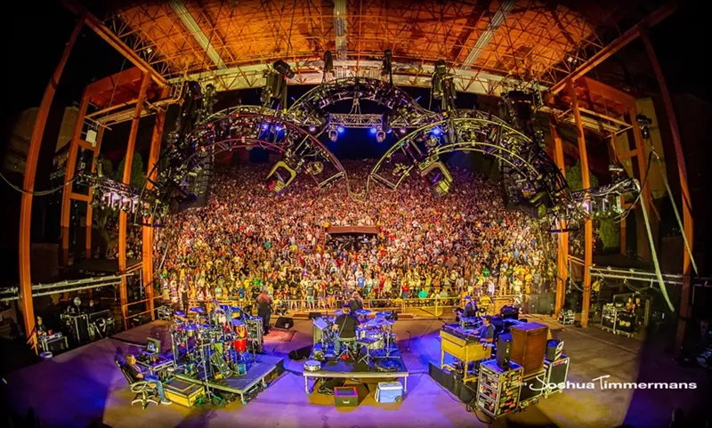 Image: widespread panic plays red rocks in colorado